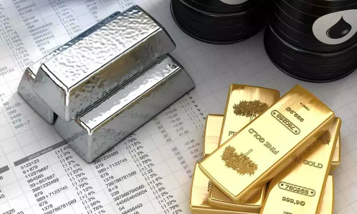 Gold Futures Fall On Low Demand