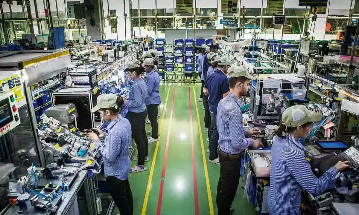 Mfg Efficiency Lowest In 5 Yrs, But More Jobs