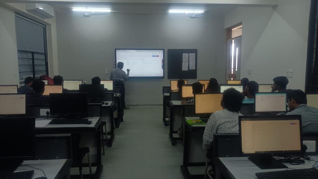 A Learning Platform Set to Redefine Coding Education A Learning Platform Set to Redefine Coding Education