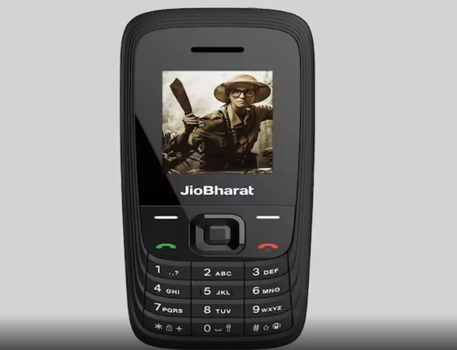 Reliance launches JioBharat V3 and V4 4G feature phones at IMC 2024 Reliance launches JioBharat V3 and V4 4G feature phones at IMC 2024