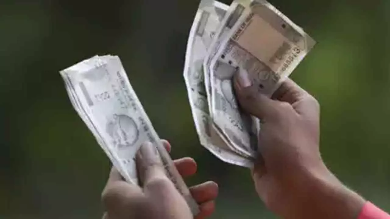 3% DA Hike For Central Govt Staff Ahead Of Diwali 3% DA Hike For Central Govt Staff Ahead Of Diwali