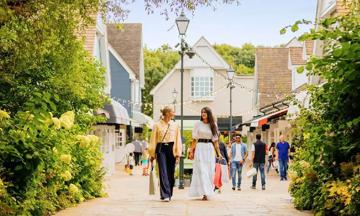 Visa Partners with The Bicester Collection and Turespaña