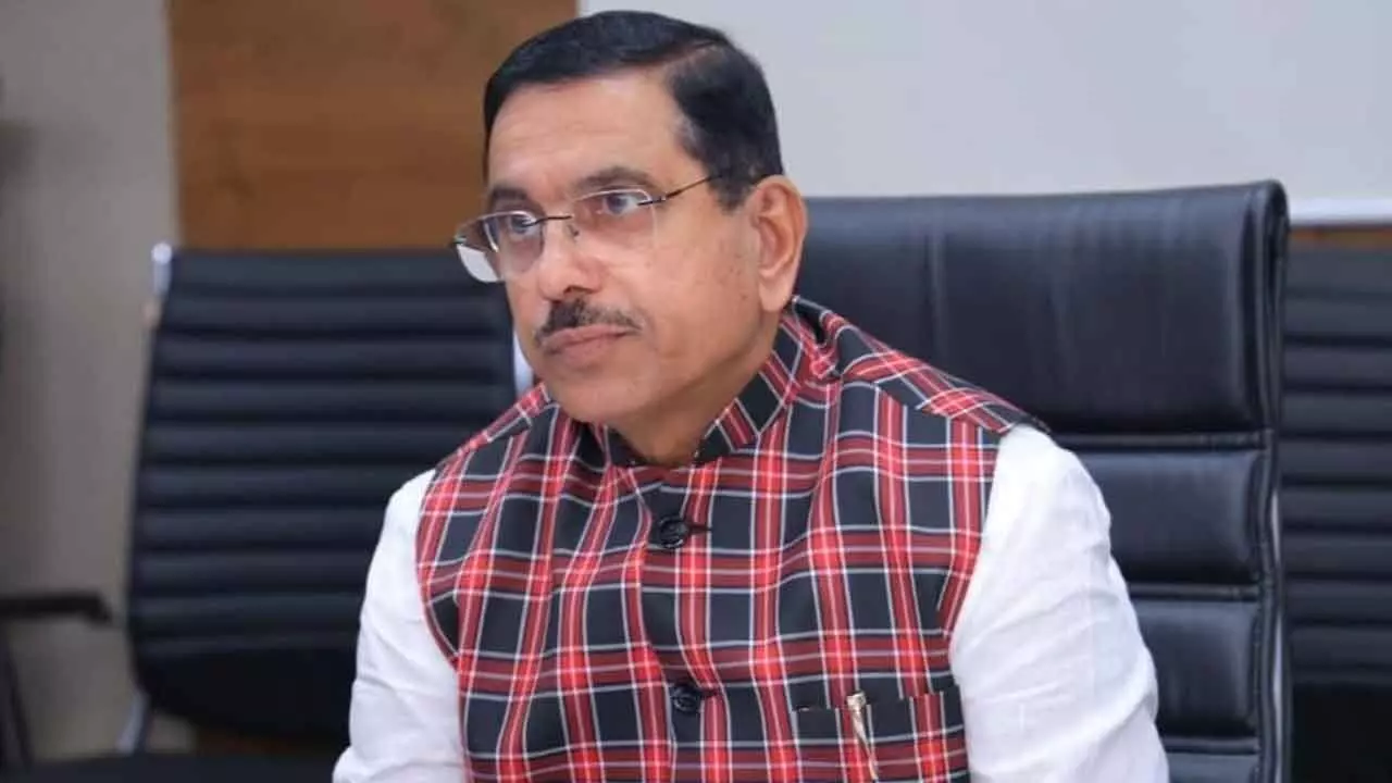 Union Minister Pralhad Joshi’s ‘Brother’ Booked In Cheating Case Union Minister Pralhad Joshi’s ‘Brother’ Booked In Cheating Case