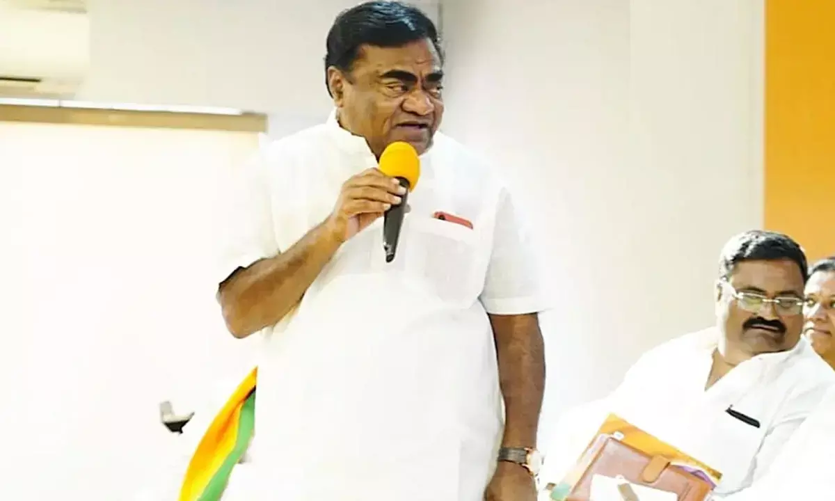 Actor Babu Mohan Returns to TDP; Takes Party’s Membership