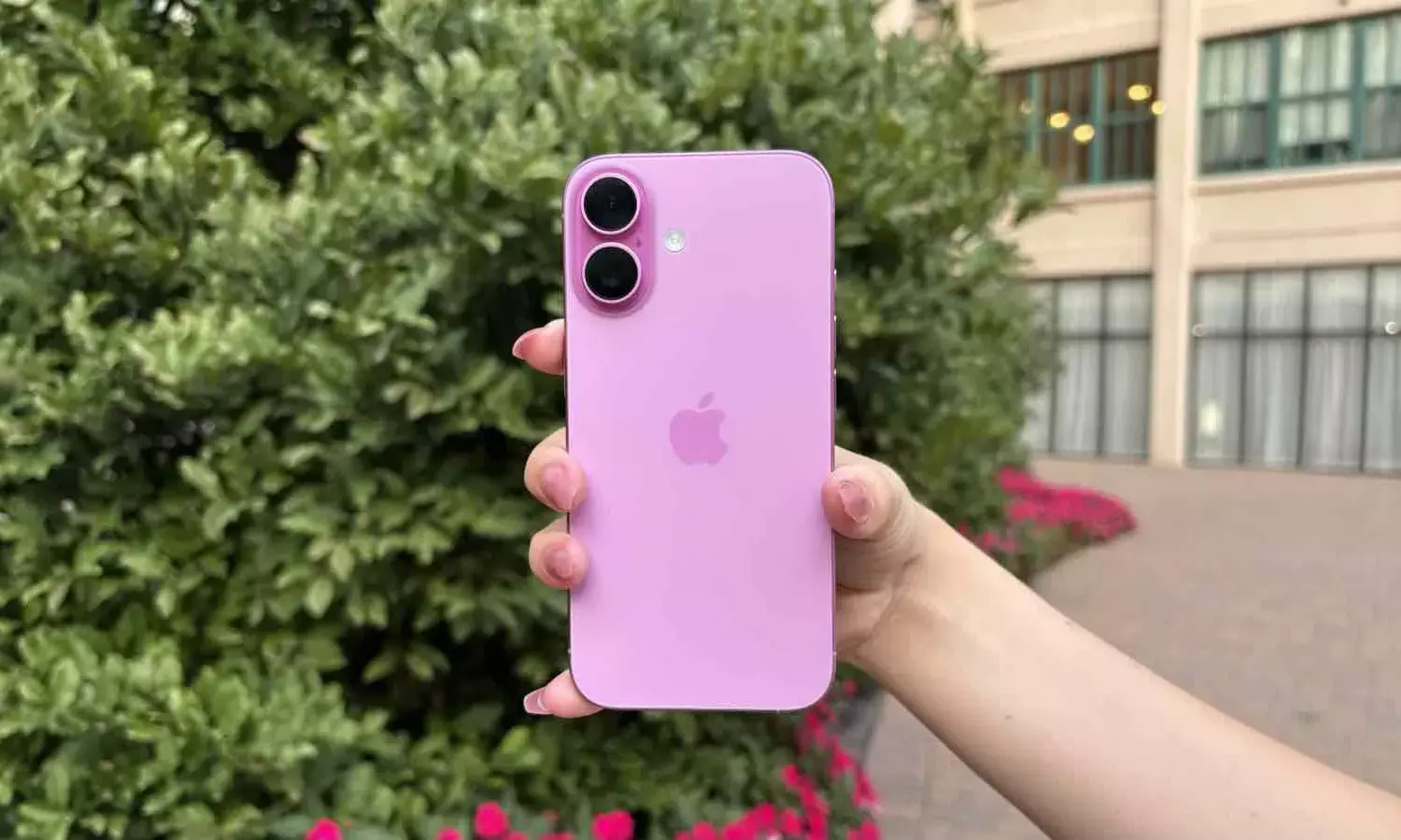 Diwali 2024: 10 Essential Tips for Capturing Stunning Photos with Your iPhone 16