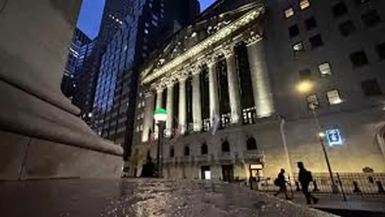 Nikkei Soars Over 1% As Nasdaq Hits Record High On Big Tech