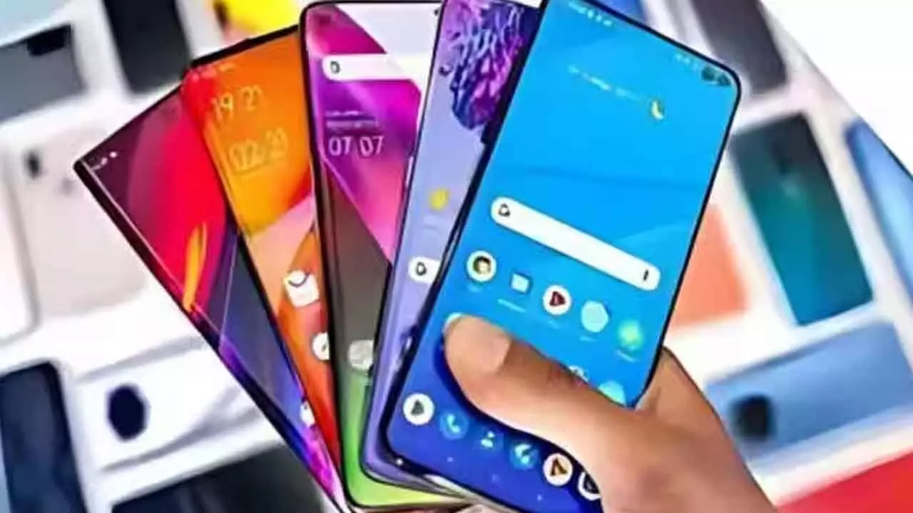 Over Half Of Smartphones Projected To Be GenAI-Ready By 2028 Globally Over Half Of Smartphones Projected To Be GenAI-Ready By 2028 Globally