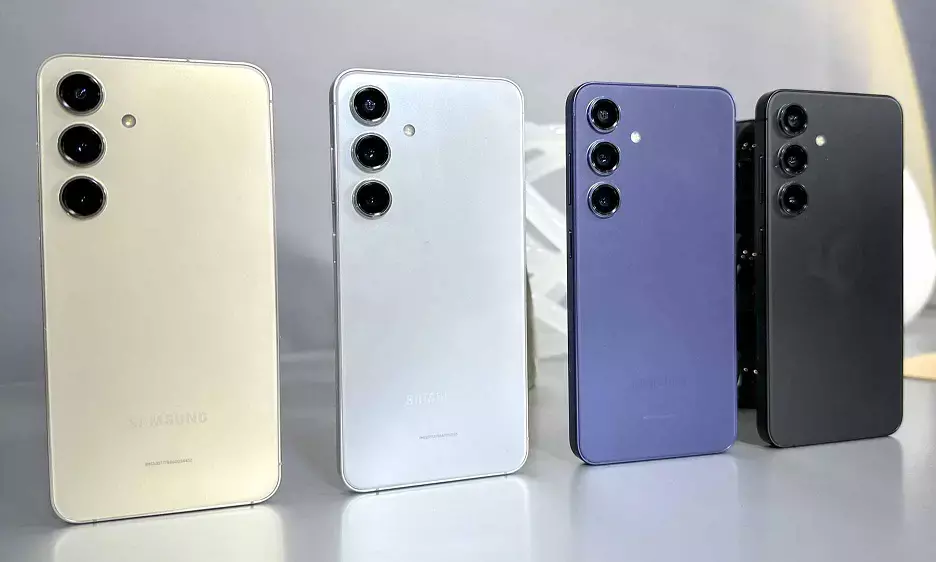 Samsung tops smartphone mkt by value recording 23% rise share in Q3: Study