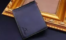 Top 5 Reasons Every Frequent Traveler Needs an RFID Wallet