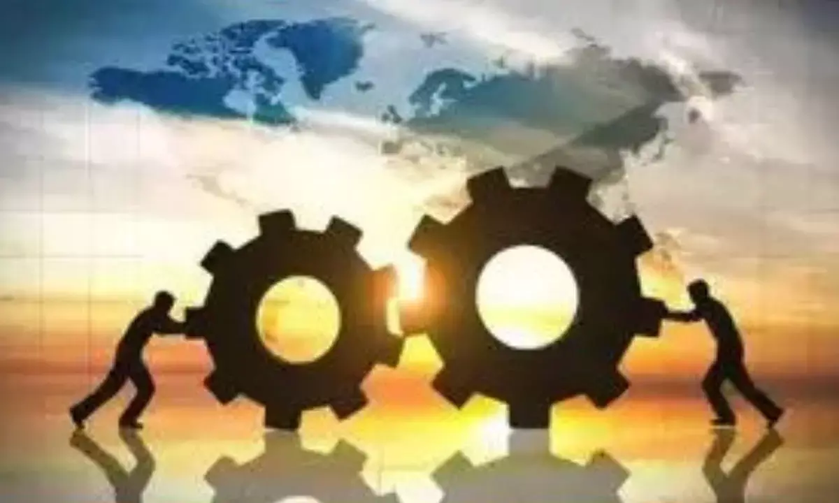 Indias services sector growth surges in Oct