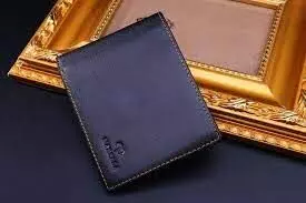 Top 5 Reasons Every Frequent Traveler Needs an RFID Wallet Top 5 Reasons Every Frequent Traveler Needs an RFID Wallet