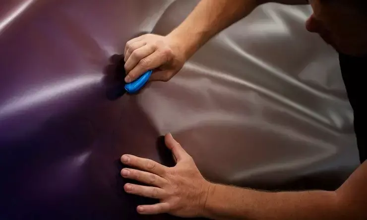 The Difference Between Paintless and Traditional Dent Removal