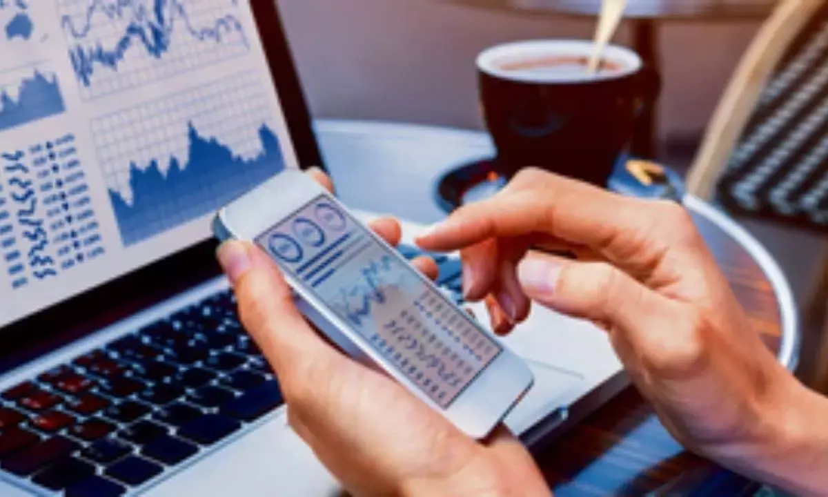 Stock market ends lower as global optimism fails to lift investors’ mood