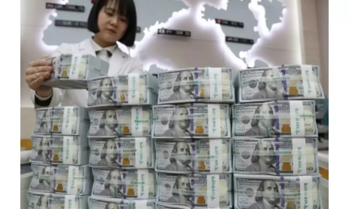 South Koreas fiscal deficit further widens this year