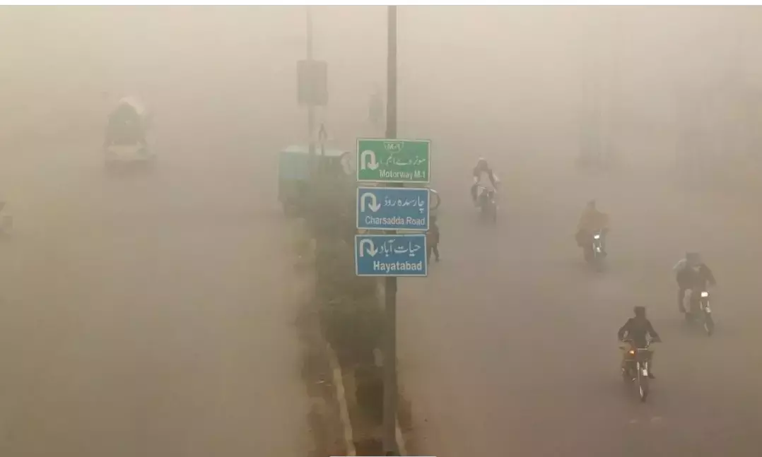Pakistan’s Punjab Declares Smog a ‘Health Crisis,’ Implements Artificial Rain to Combat Pollution Pakistan’s Punjab Declares Smog a ‘Health Crisis,’ Implements Artificial Rain to Combat Pollution