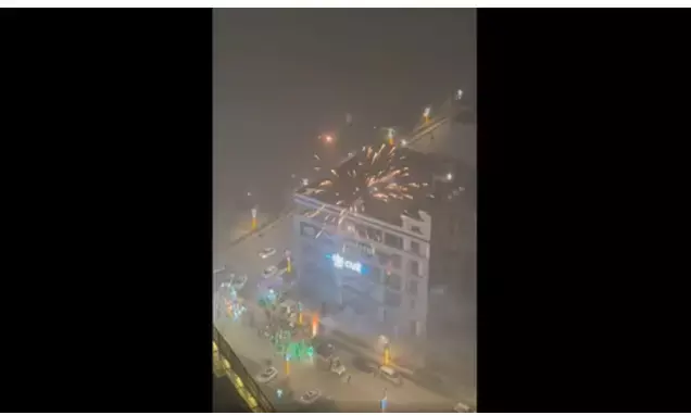 Celebrating 1,000 AQI in Gurgaon: Wedding Procession Lights Firecrackers on Road, Video Goes Viral