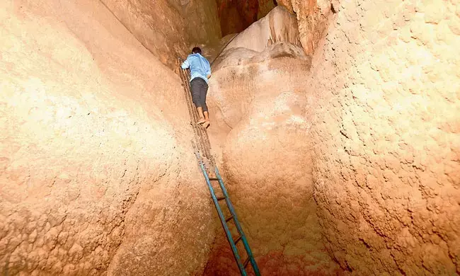 Valmiki Caves: The Seven Wells- Kailasa Girulu!