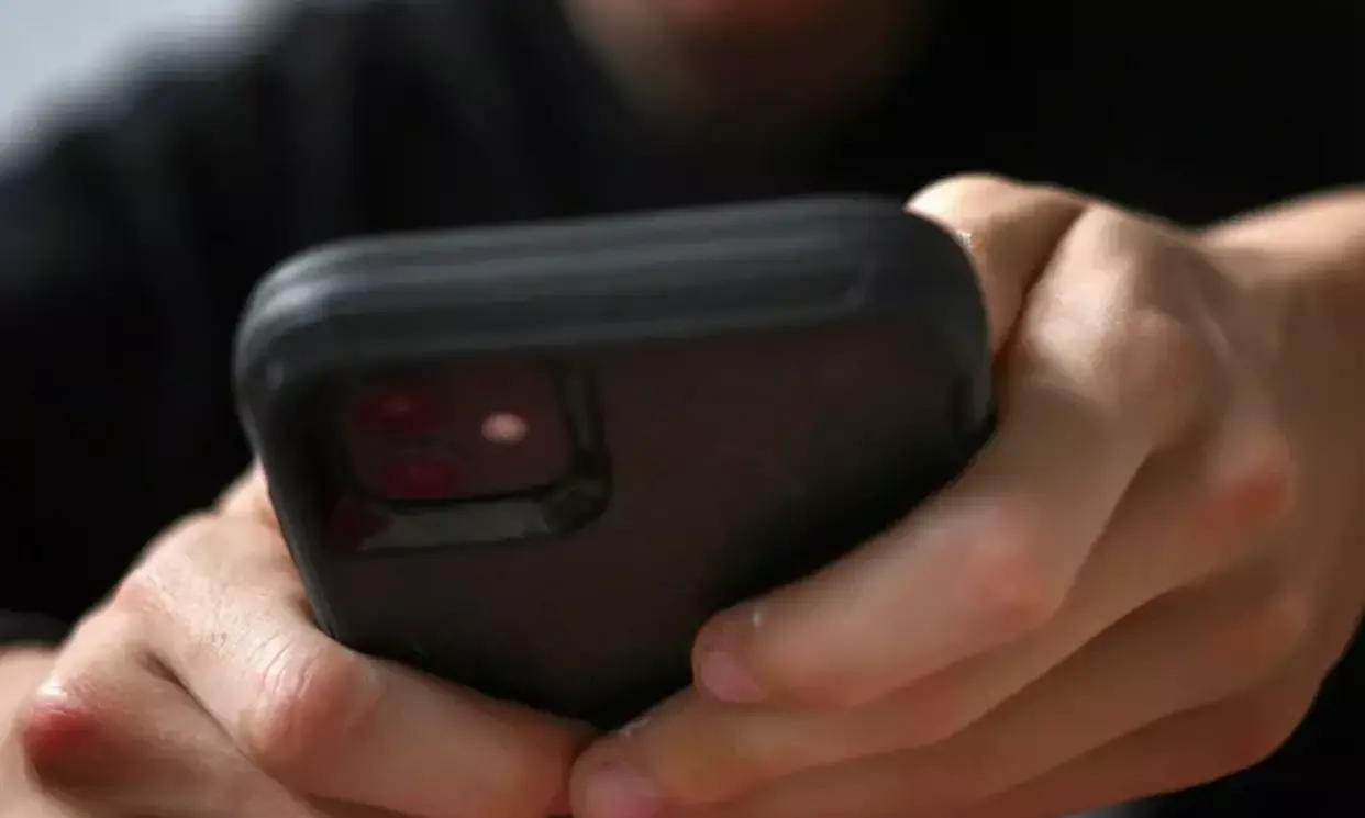 Tech companies put on notice as Australia passes landmark social media ban for under-16s