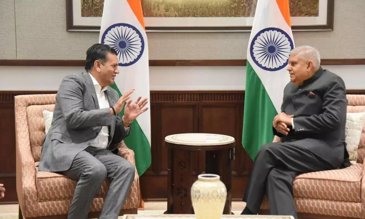 PHDCCI President meets Vice President of India