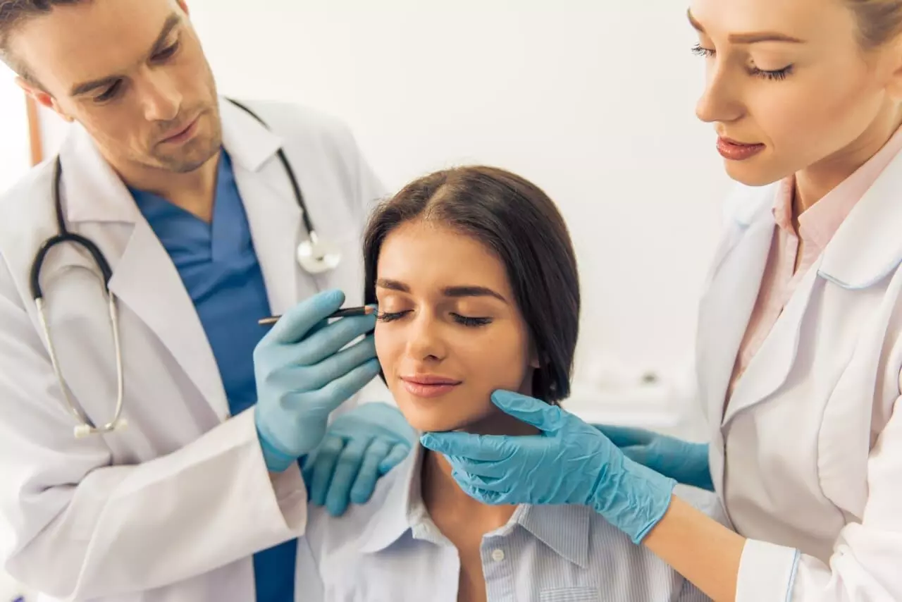 Minimally Invasive Body Contouring Procedures You Should Know About Minimally Invasive Body Contouring Procedures You Should Know About