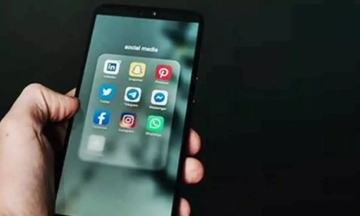 Half Of US Teens Are Online Most Of Time: Study