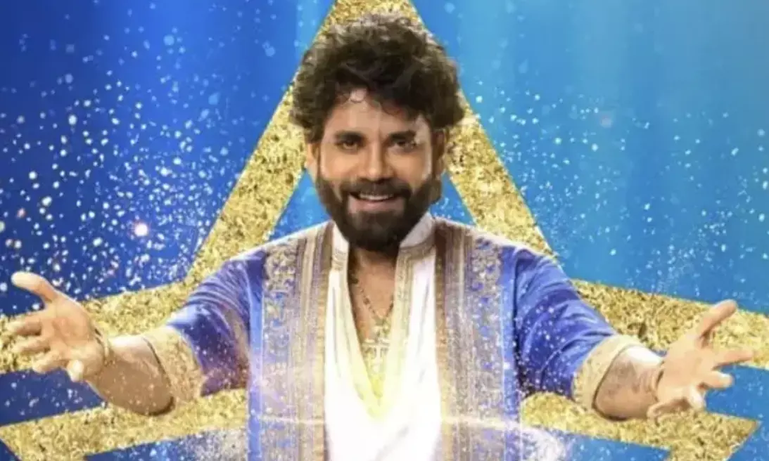 Bigg Boss 8 Telugu Finale LIVE: Shocking twist - Who walked away with the cash? Grand finale updates