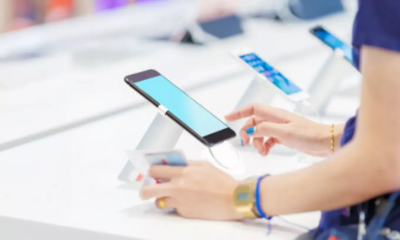 46 pc Indian Gen Z says chip performance shaping their smartphone choices