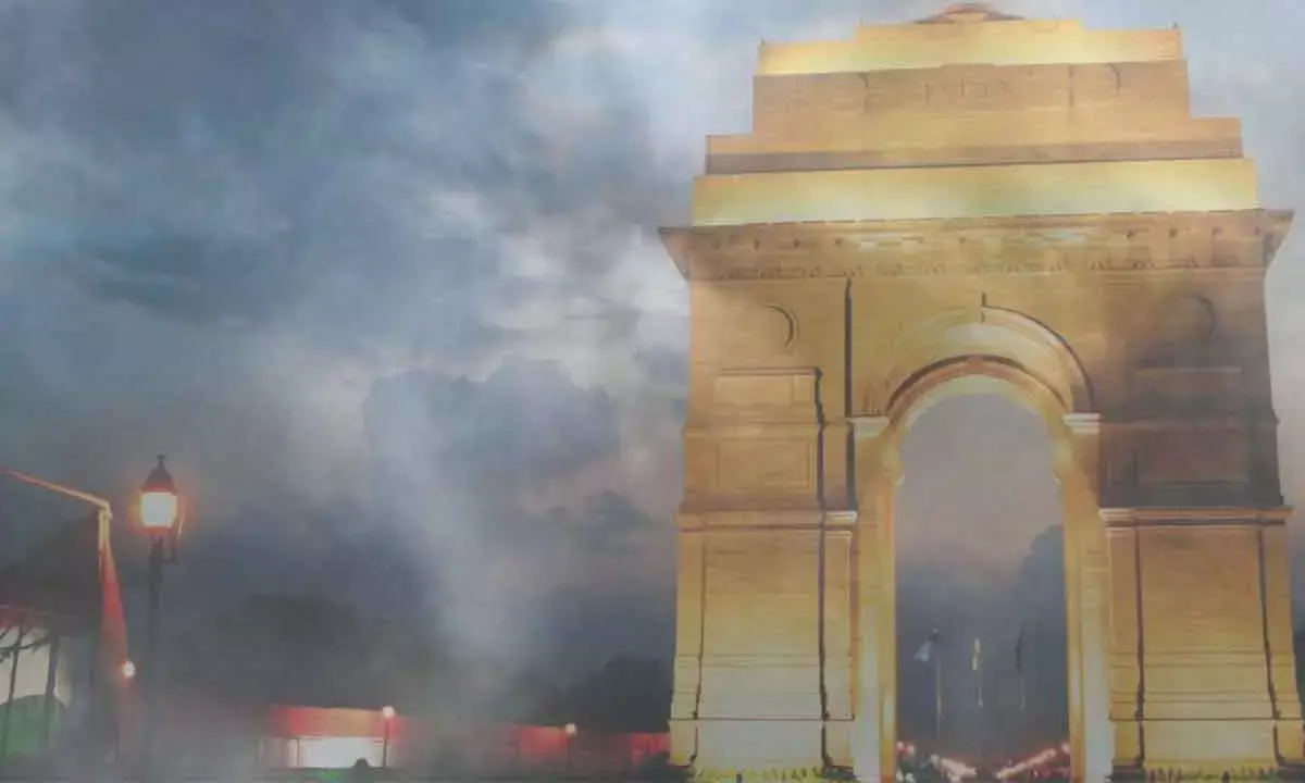 Can Decentralised Governance Free Delhi From Its Air Crisis? Debate Rages On