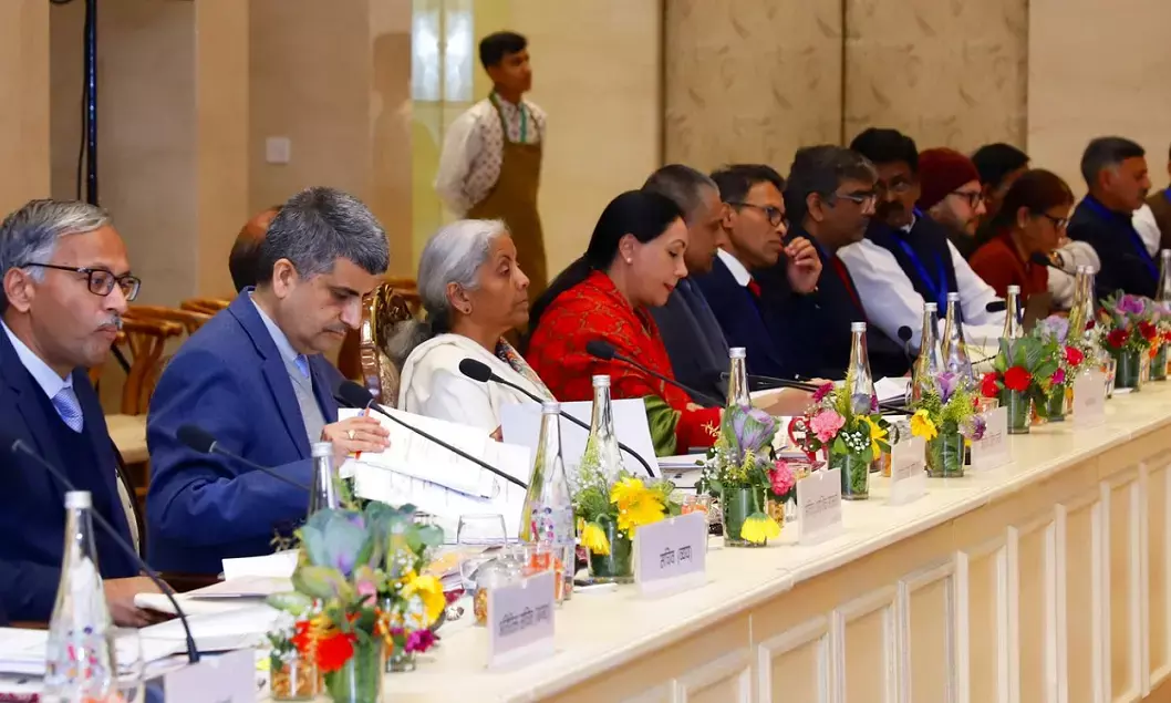 States ask FM for more funds under 50-yr interest-free loan scheme, raise borrowing cap