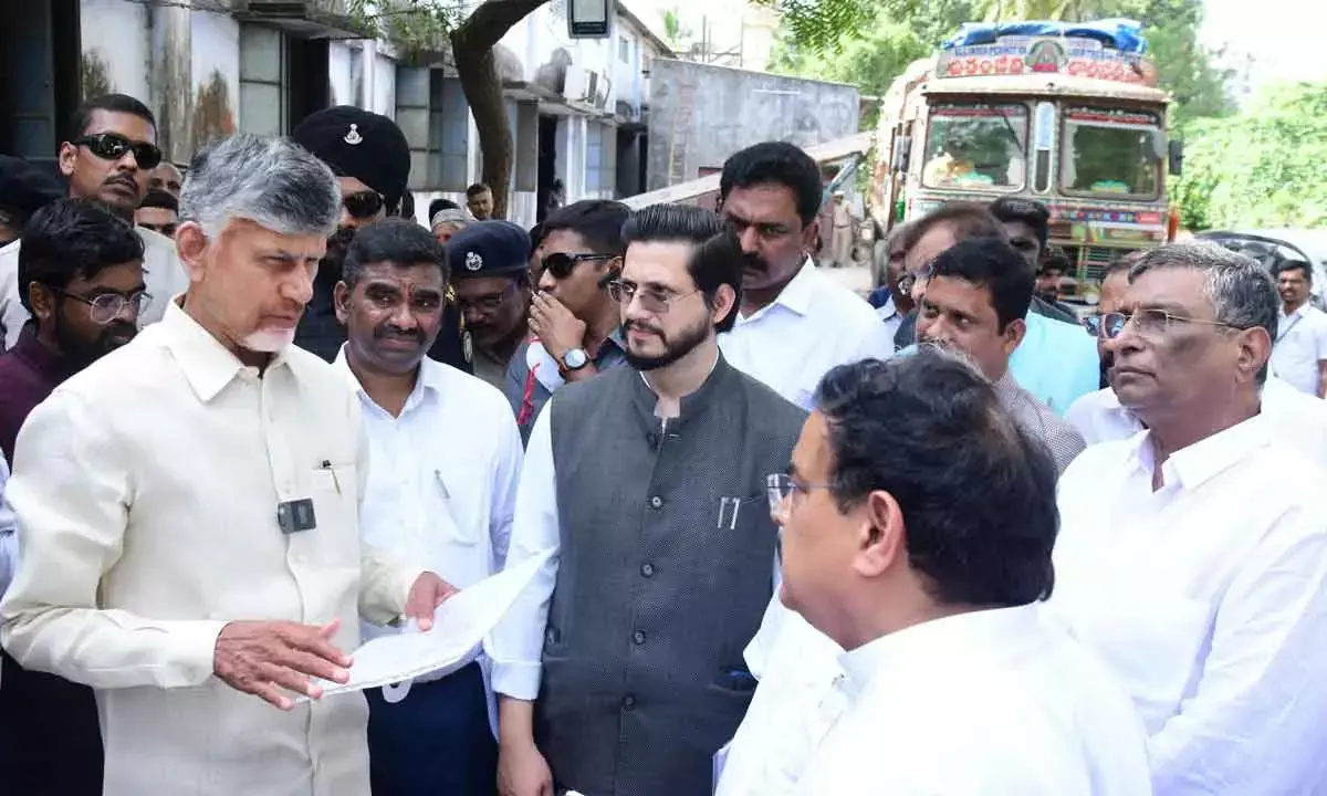 AP CM Vows Steps To Cut Outlay For More Revenue To Farmers