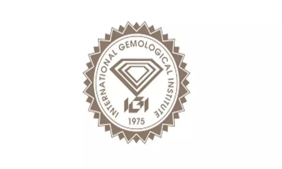 Intl Gemmological Debuts With 22%Surge