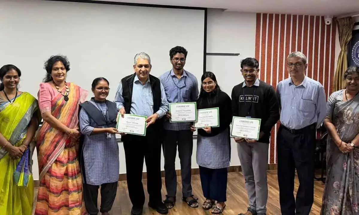 AP Students Get US Fellowship