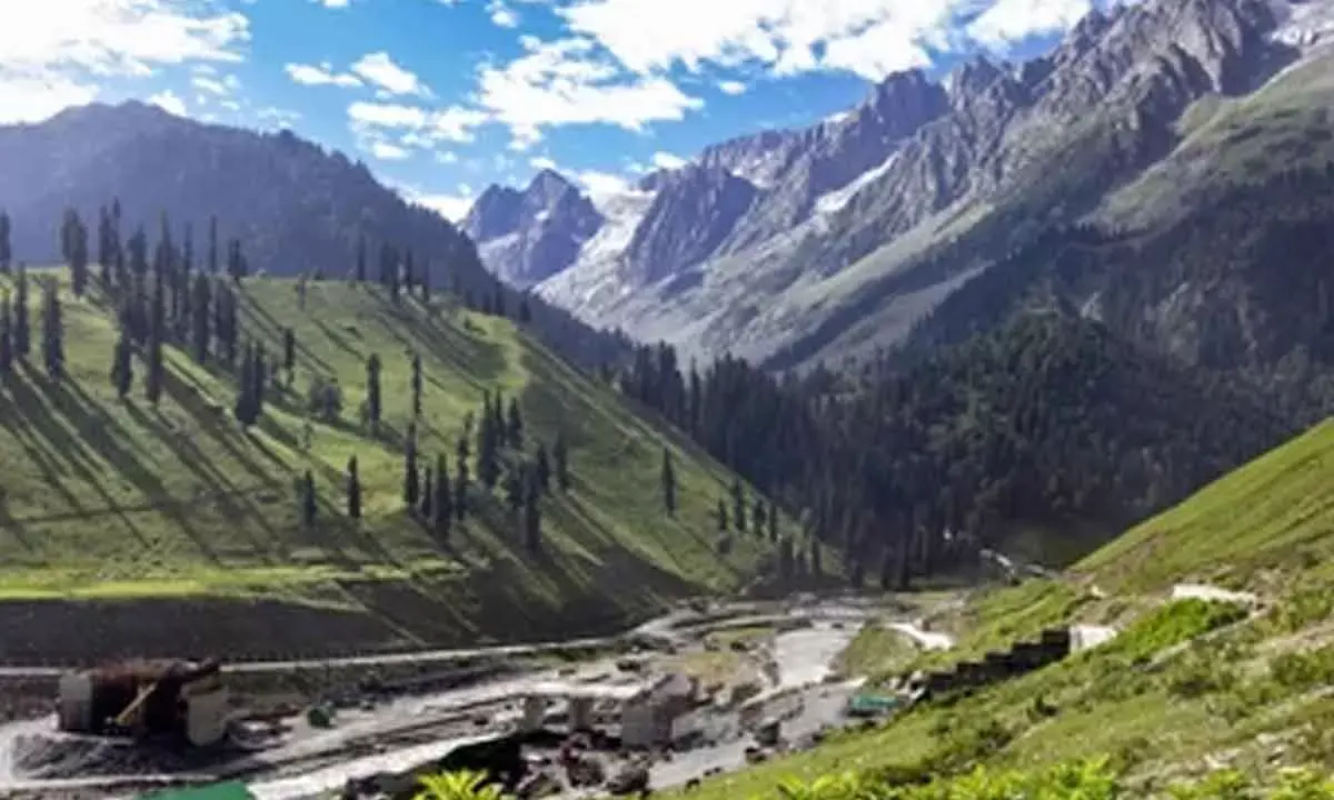 Omar Abdullah For South Cinema To Promote J-K’s Natural Beauty
