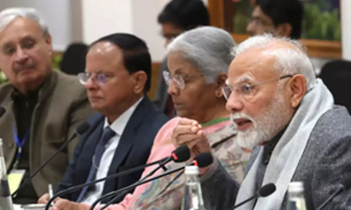 PM Seeks Suggestions From Economists On Budget