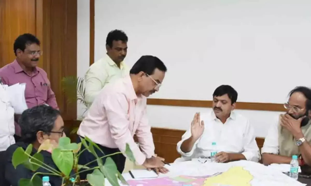 Complete Munneru Retaining Wall Works On War Footing: Ministers