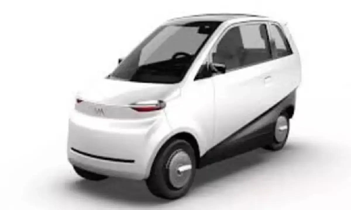 Solar-Powered Car: An Eco-Friendly Solution for Urban Commuters