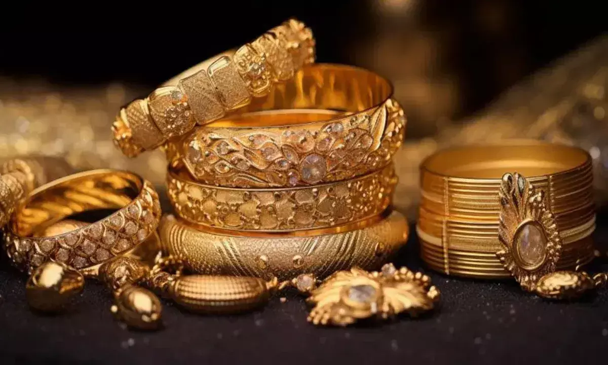 Gold Price Today in Hyderabad: Latest Gold and Silver Rates