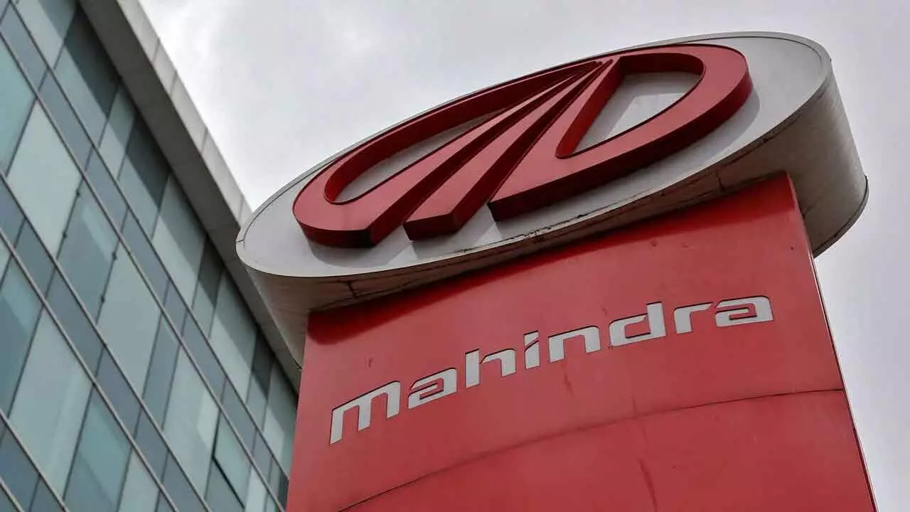 Mahindra Overtakes Hyundai as India’s No. 2 Car Seller in April Mahindra Overtakes Hyundai as India’s No. 2 Car Seller in April