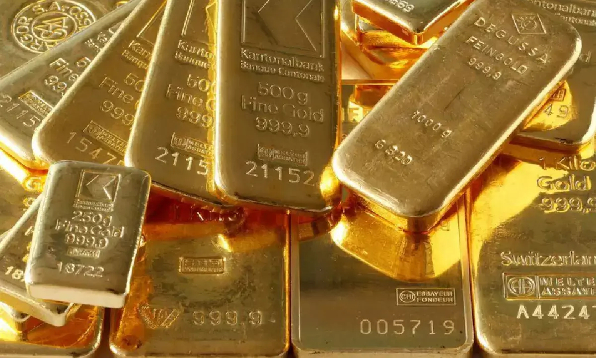 Gold set to extend record run may hit 90k/10gm in 2025
