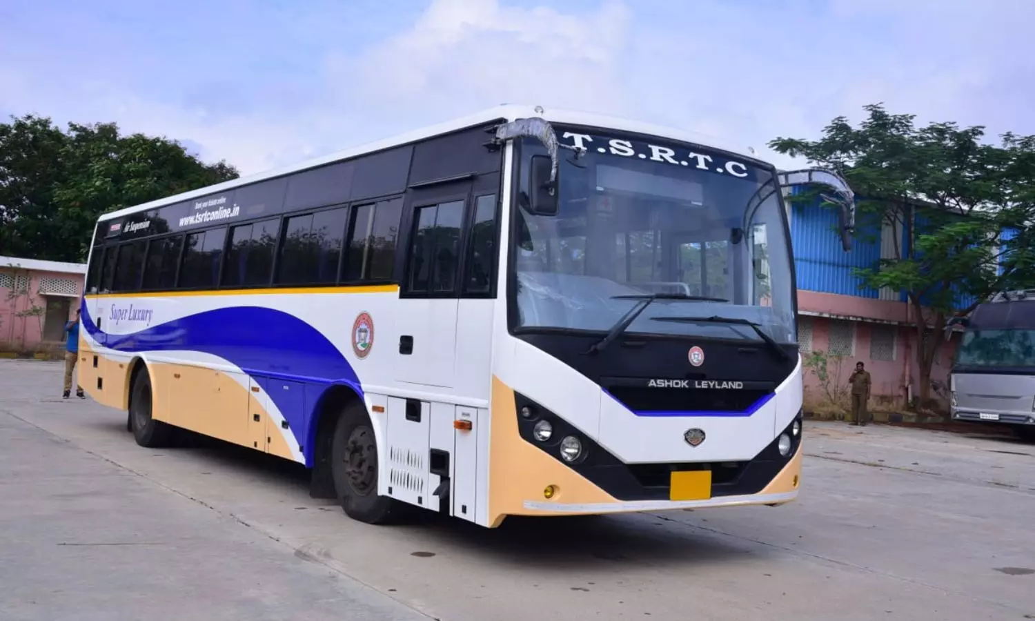 Karnatakas 15% Bus Fare Hike Sparks Concerns in Telangana Karnatakas 15% Bus Fare Hike Sparks Concerns in Telangana