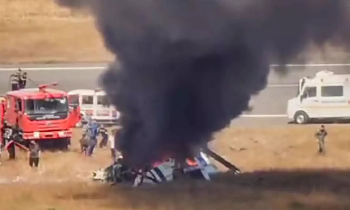 Three killed As Coast Guard Chopper Crashes