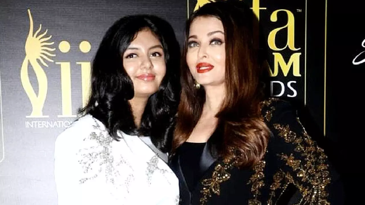 Aishwarya Rai Bachchan Criticized for Her Interaction with Daughter Aaradhya at Mumbai Airport Aishwarya Rai Bachchan Criticized for Her Interaction with Daughter Aaradhya at Mumbai Airport