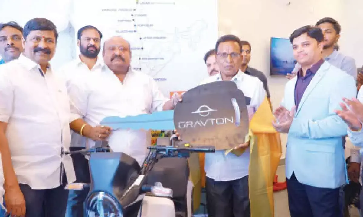 Gravton Motors Unveils First Outlet In Karimnagar