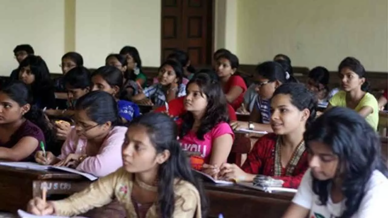 India Ranks Above Global Average In Speaking English: Pearson India Ranks Above Global Average In Speaking English: Pearson
