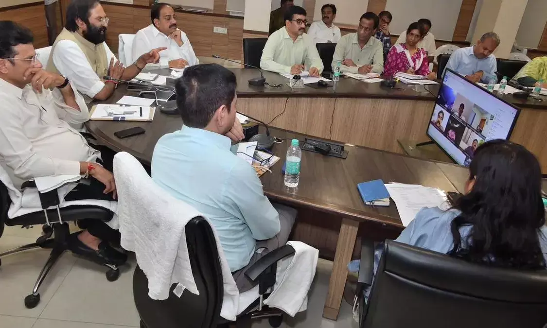 Farmers at Tail end of Irrigation System Should get Water During Yasangi: Uttam