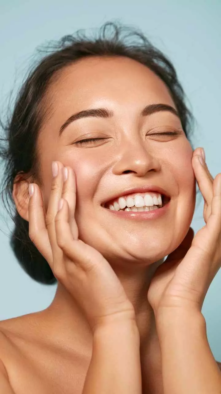 Get Clear Skin Fast: 5 Celebrity Tricks to Shine This Festive Season
