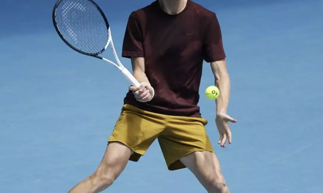 Australian Open 2025: Day 2 highlights with Sinner, Djokovic, Alcaraz, Gauff, and Swiatek in action