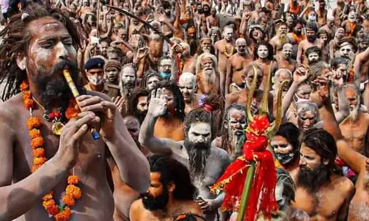 Maha Kumbh 2025 Kicks Off in Style in Prayagraj; Over 45 Devotees Expected to Attend