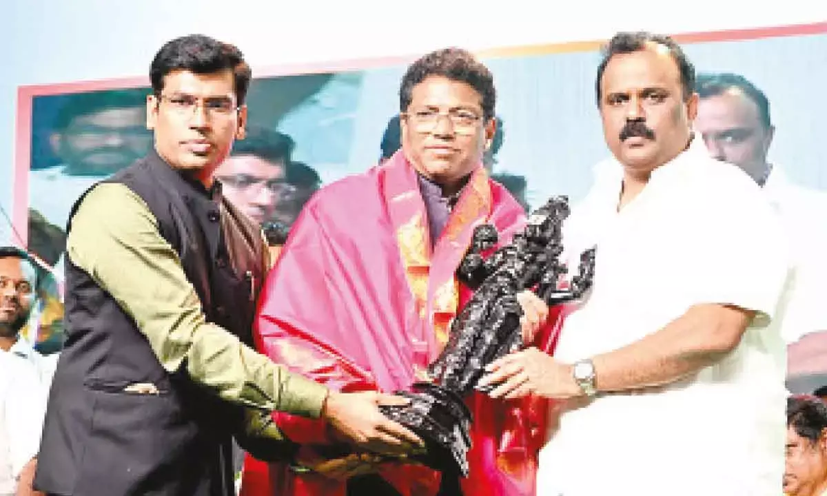 AP Minister Fetes Sri City MD At Flamingo Festival Closing Ceremony