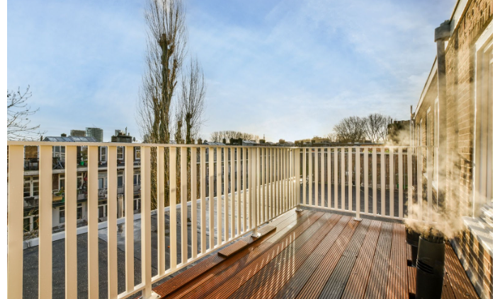 The Best Wood and Composite Options for Custom Decks in the Pacific Northwest